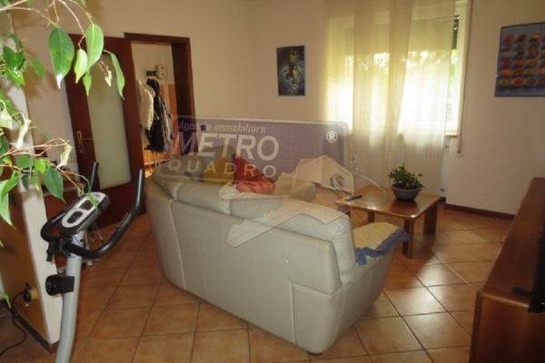 salotto - UNIFAM. AFFIANCATA THIENE (VI) NORD 